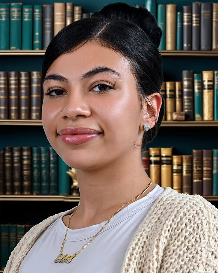 Juviana Fernandez Receptionsit